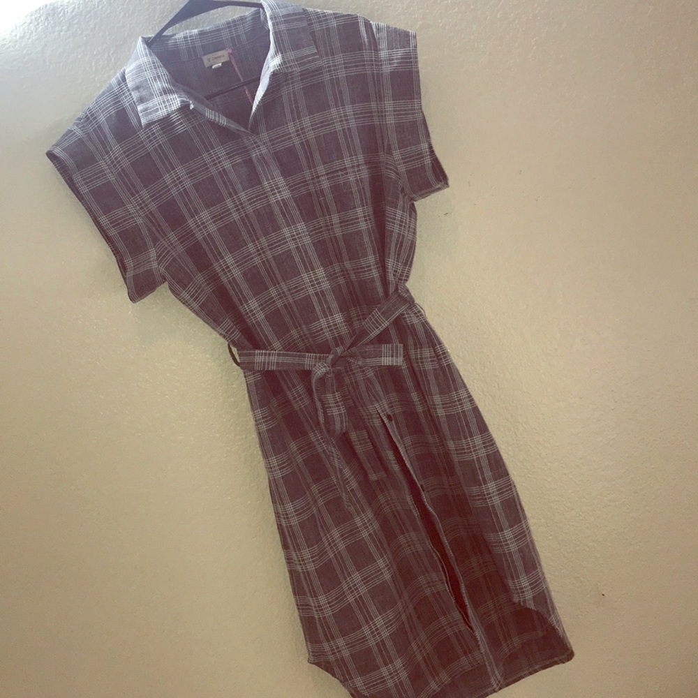 Casual Cremeiux summer dress.